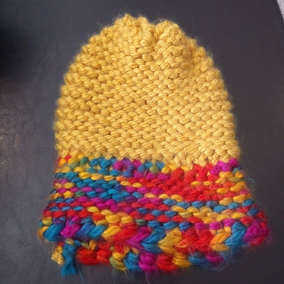 Kids hat - Picture 3 of 3